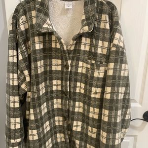 Woman’s Cuddl Duds Fleece Lined Shacket